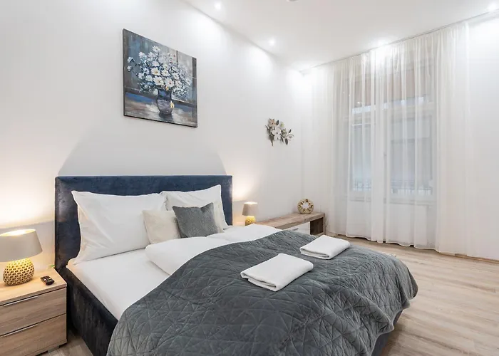 Veronika Astra Budapeszt