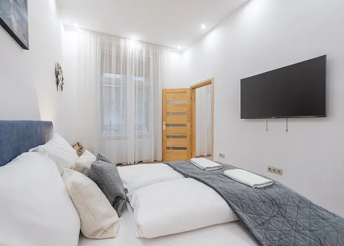 Veronika Astra Apartament *