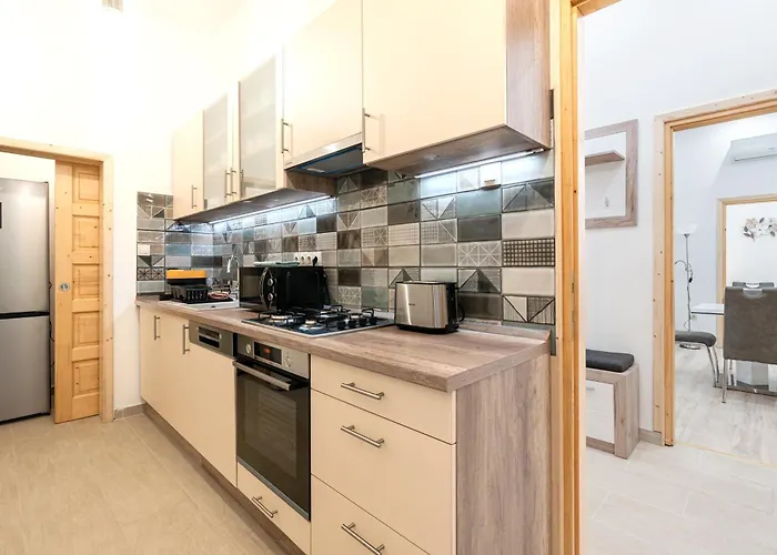 Veronika Astra Budapest